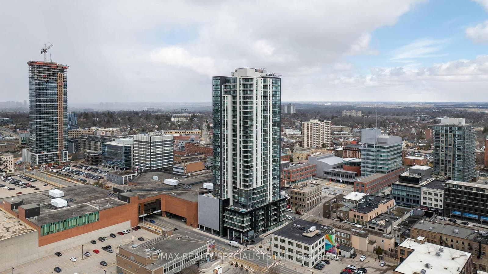 #308 - 60 Charles St W Street