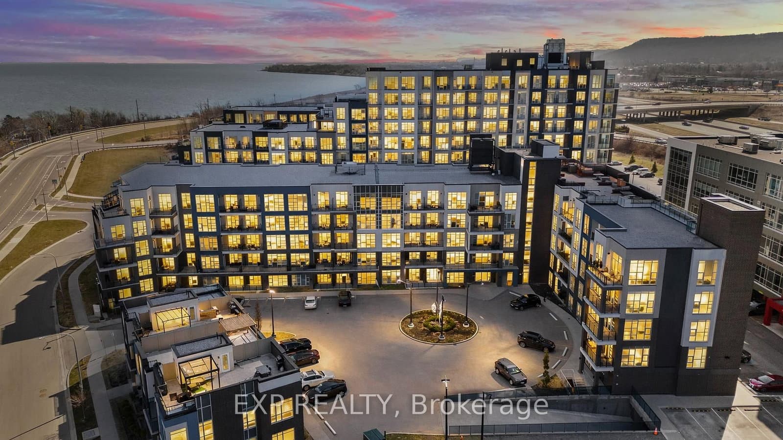 #209 - 10 Concord Place