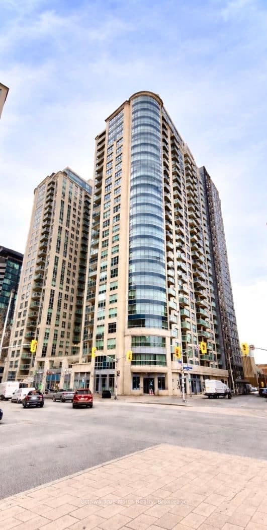 195 Besserer Street, Unit 903