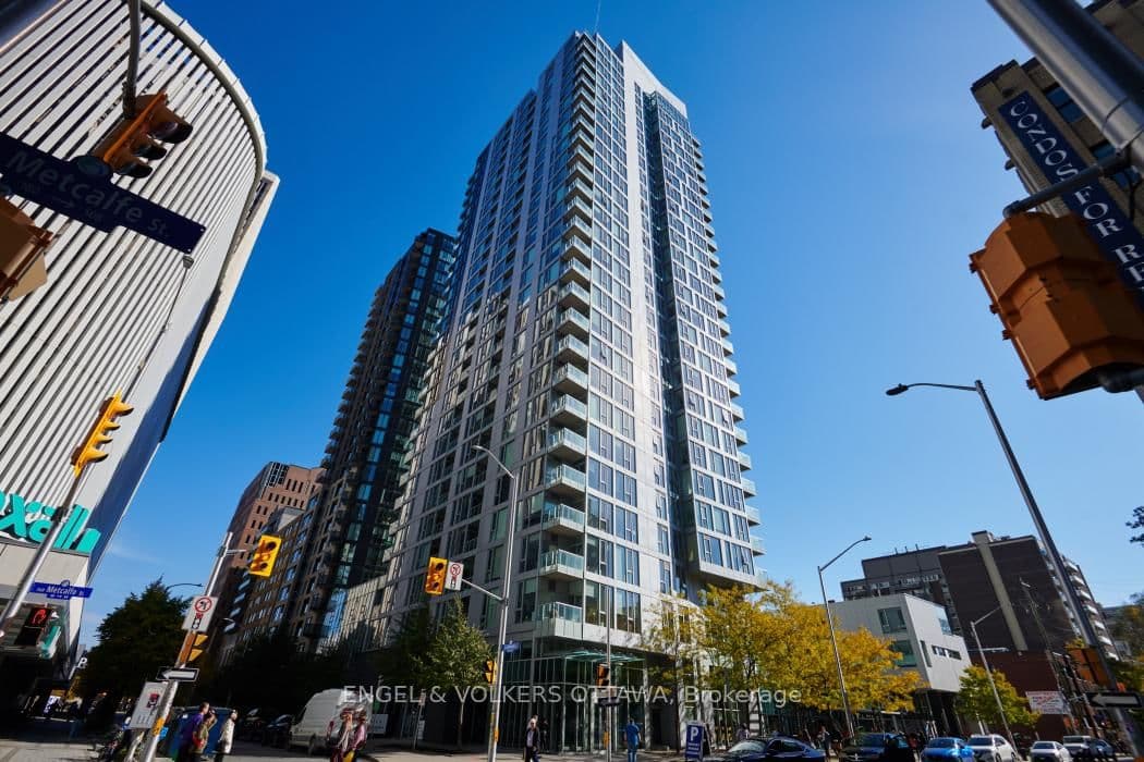 #2006 - 179 Metcalfe Street