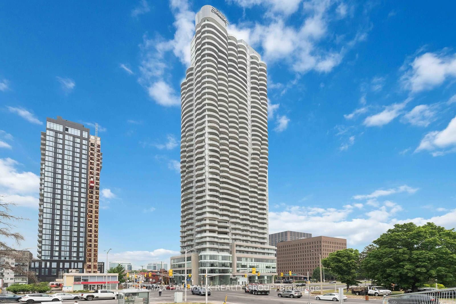 #3108 - 805 Carling Avenue