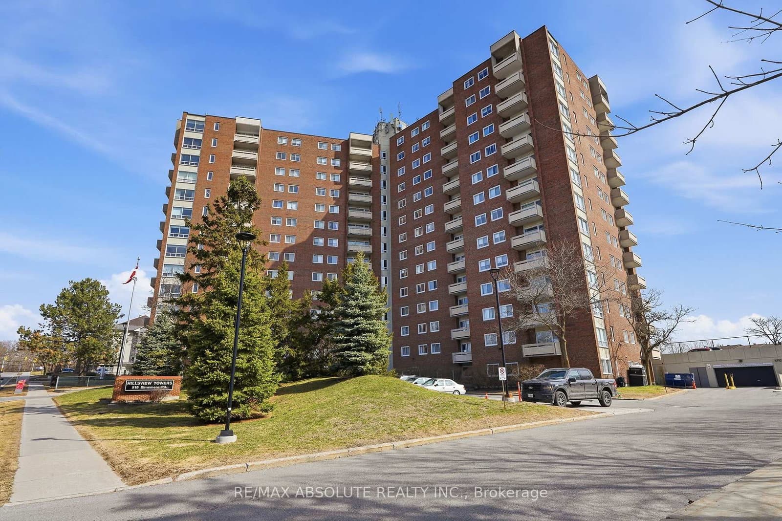 #1010 - 915 Elmsmere Road
