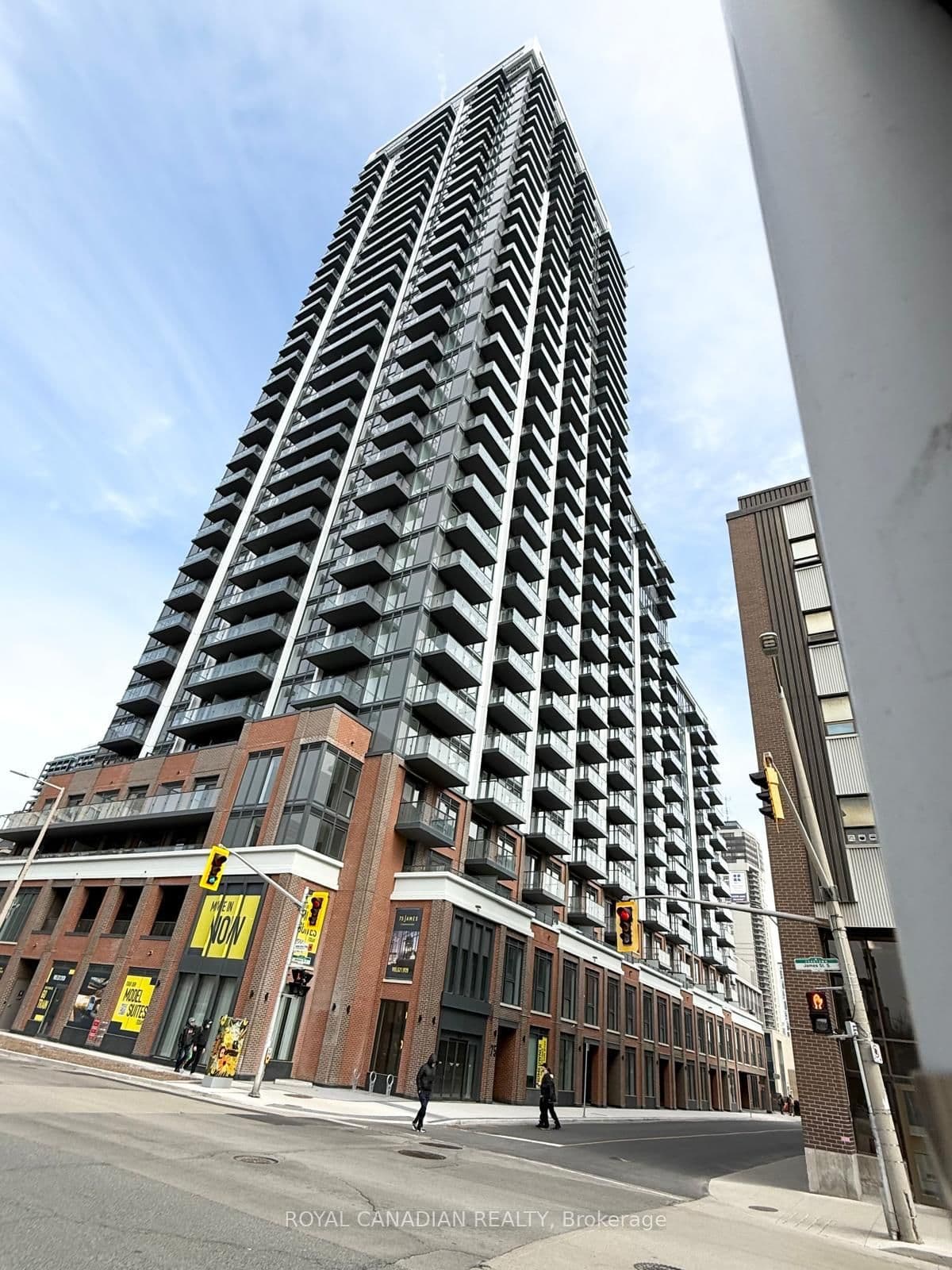 75 James Street S, Unit 418