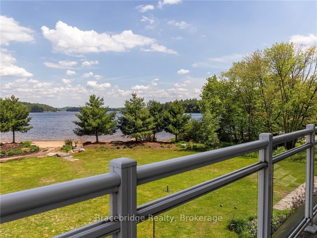 #G103-D2 - 1869 Muskoka Road 118 Highway W