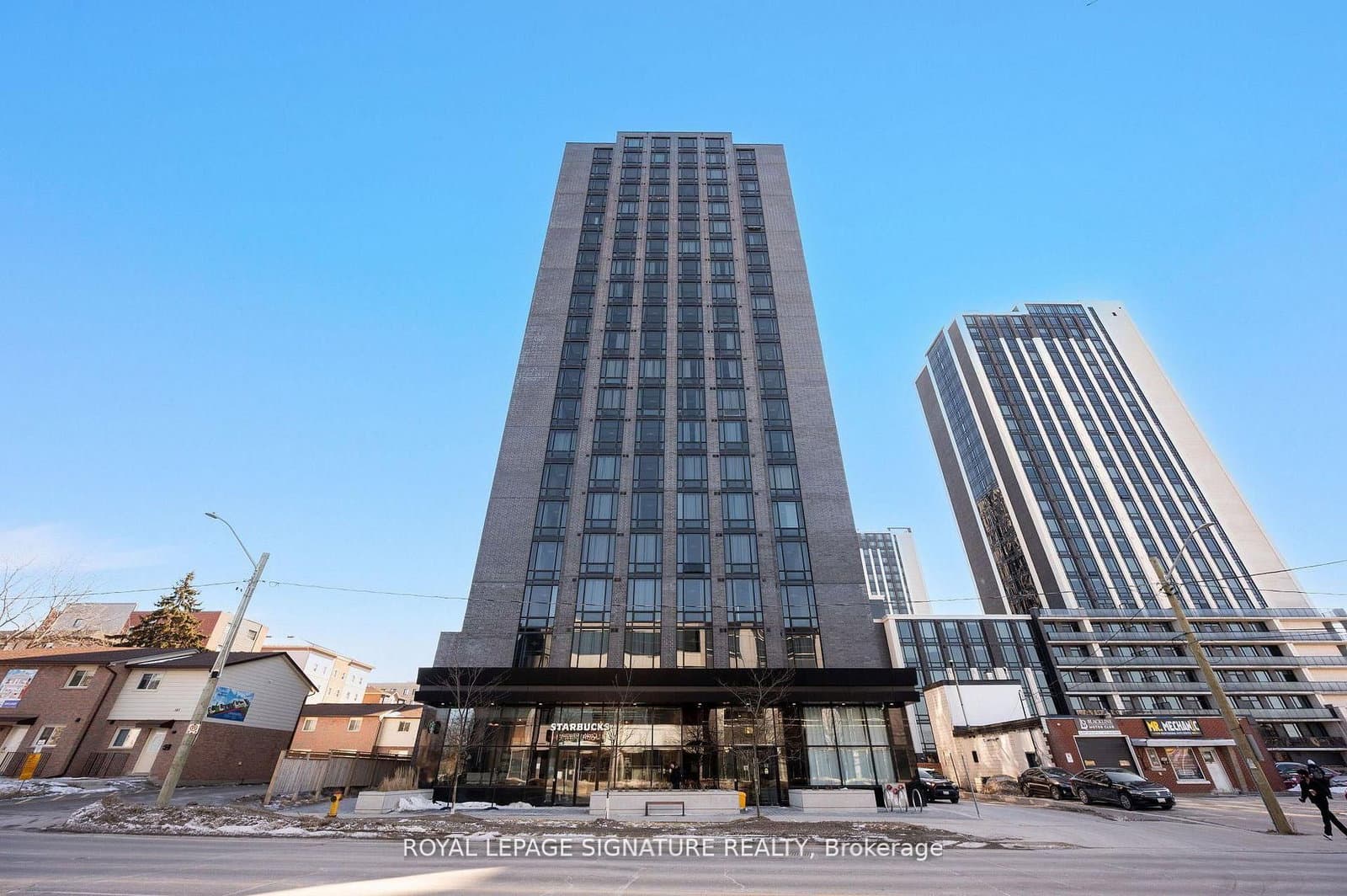 #1135 - 145 Columbia Street W