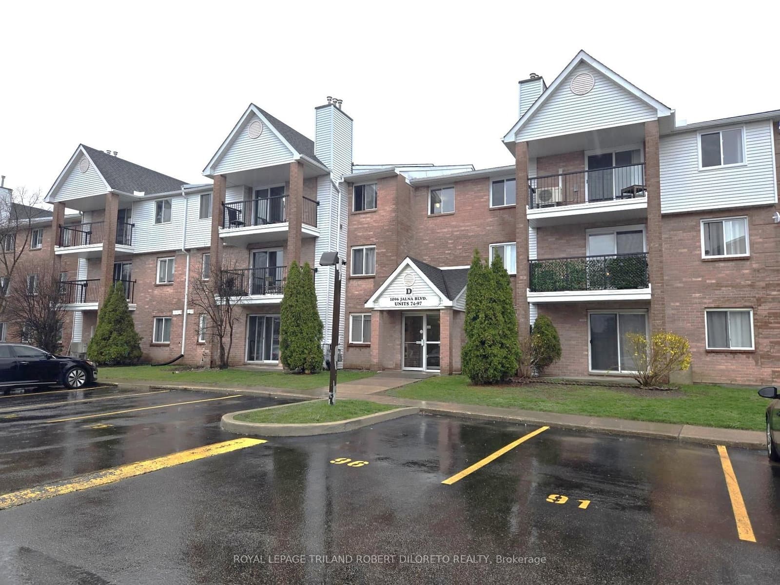 #92 - 1096 JALNA Boulevard