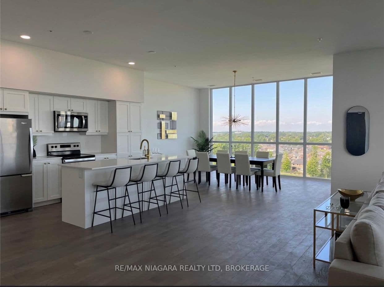 7711 Green Vista Gate, Unit PENTHOUSE #1001