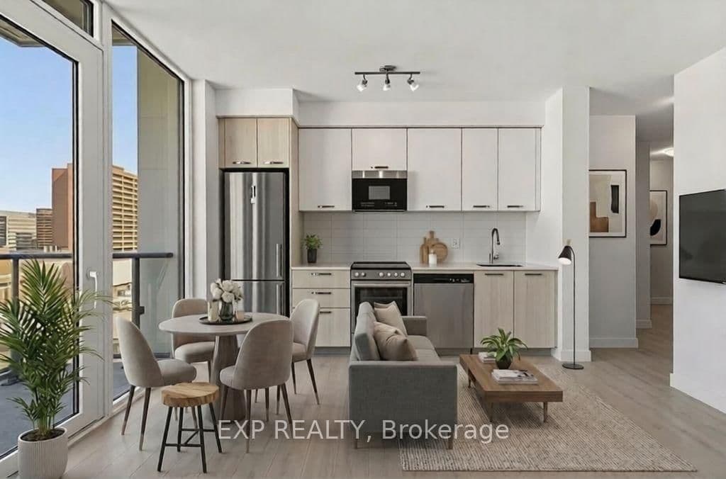 75 James Street S, Unit 1025