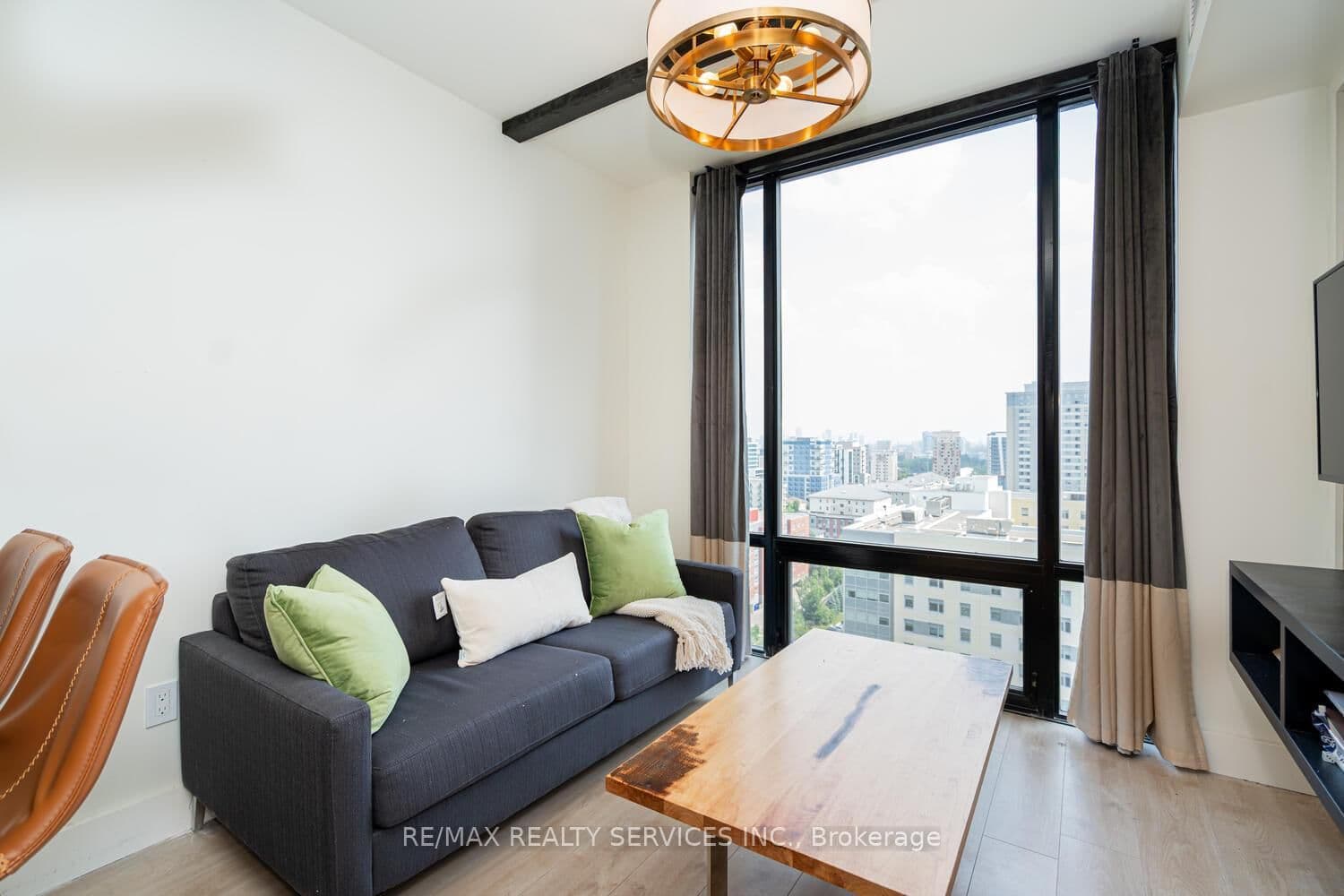 #1736 - 145 Columbia Street