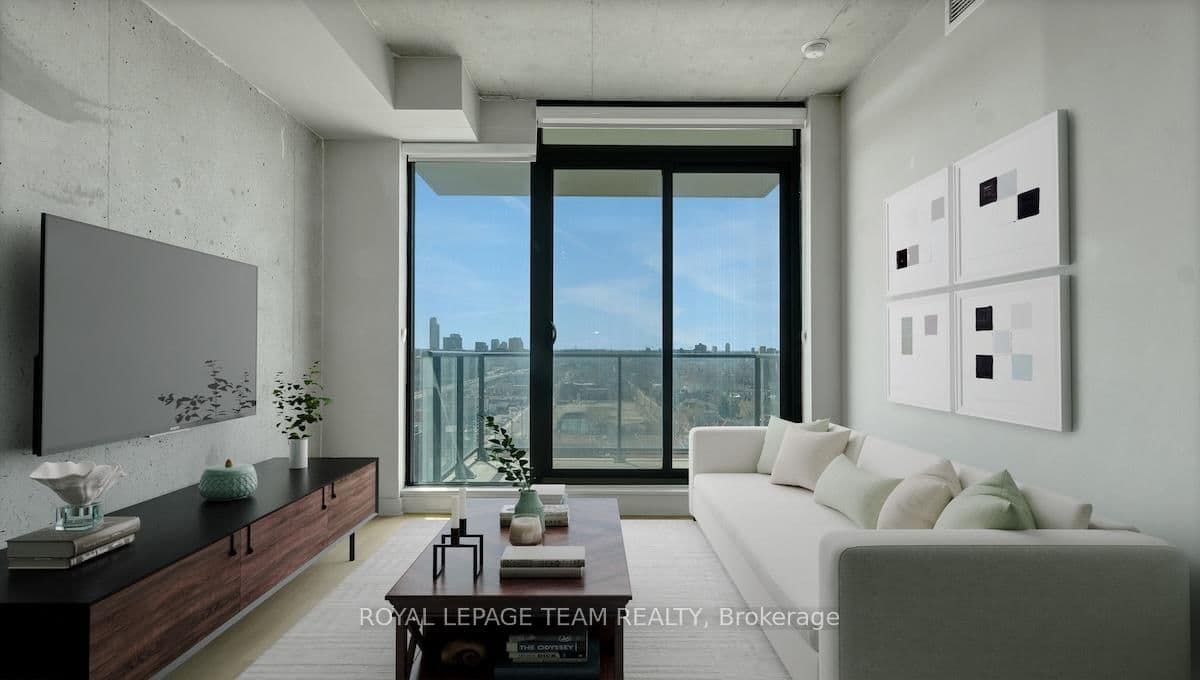 #1206 - 203 Catherine Street