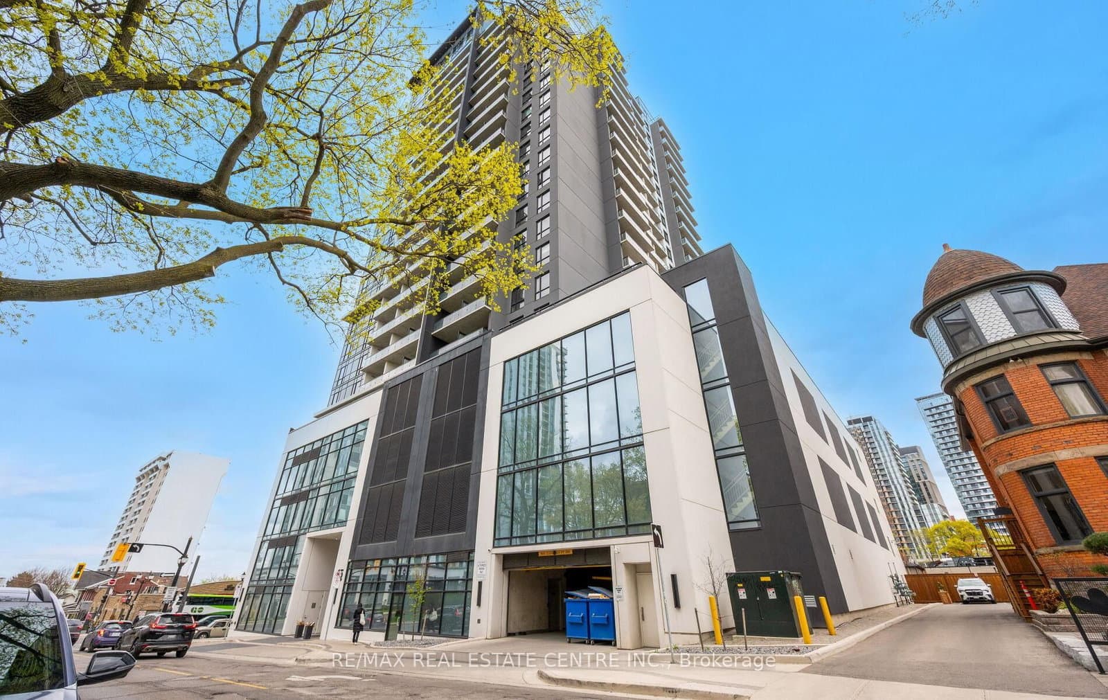 15 Queen Street S, Unit 2008