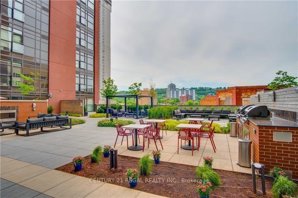 112 King Street E, Unit 414