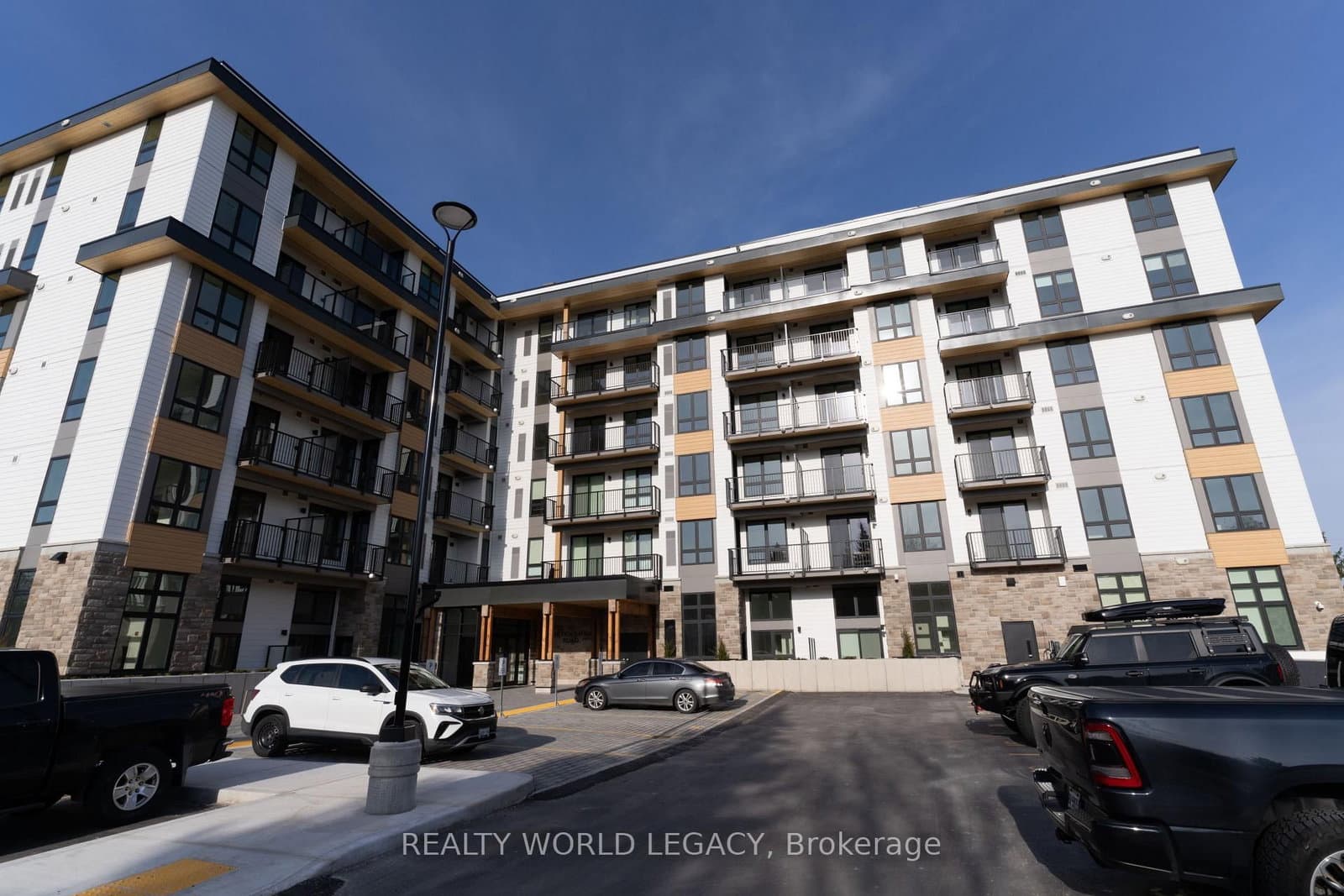 #215 - 101 Golden Eagle Road