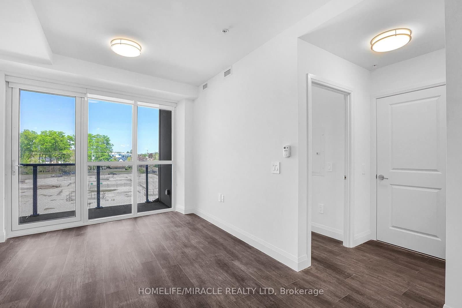 #320 - 1333 Weber Street E