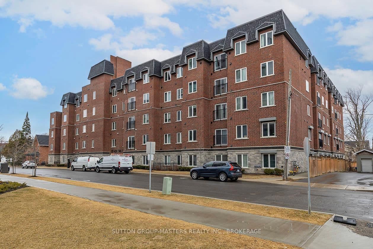 #413 - 501 Frontenac Street