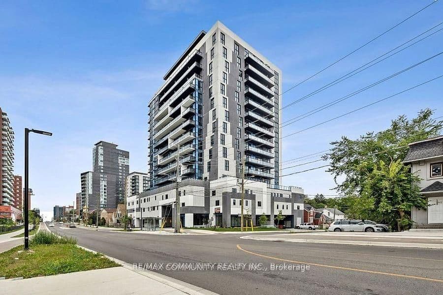 #905 - 128 King Street N