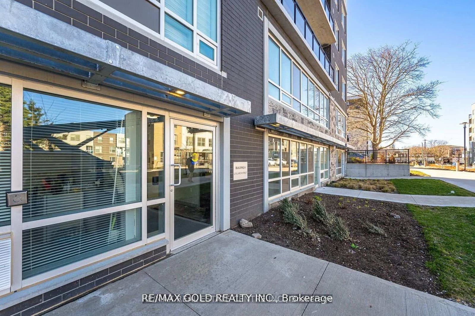#111 - 275F Larch Street