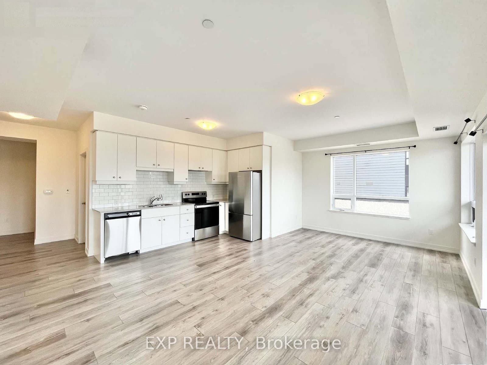#201 - 255 Northfield Drive E