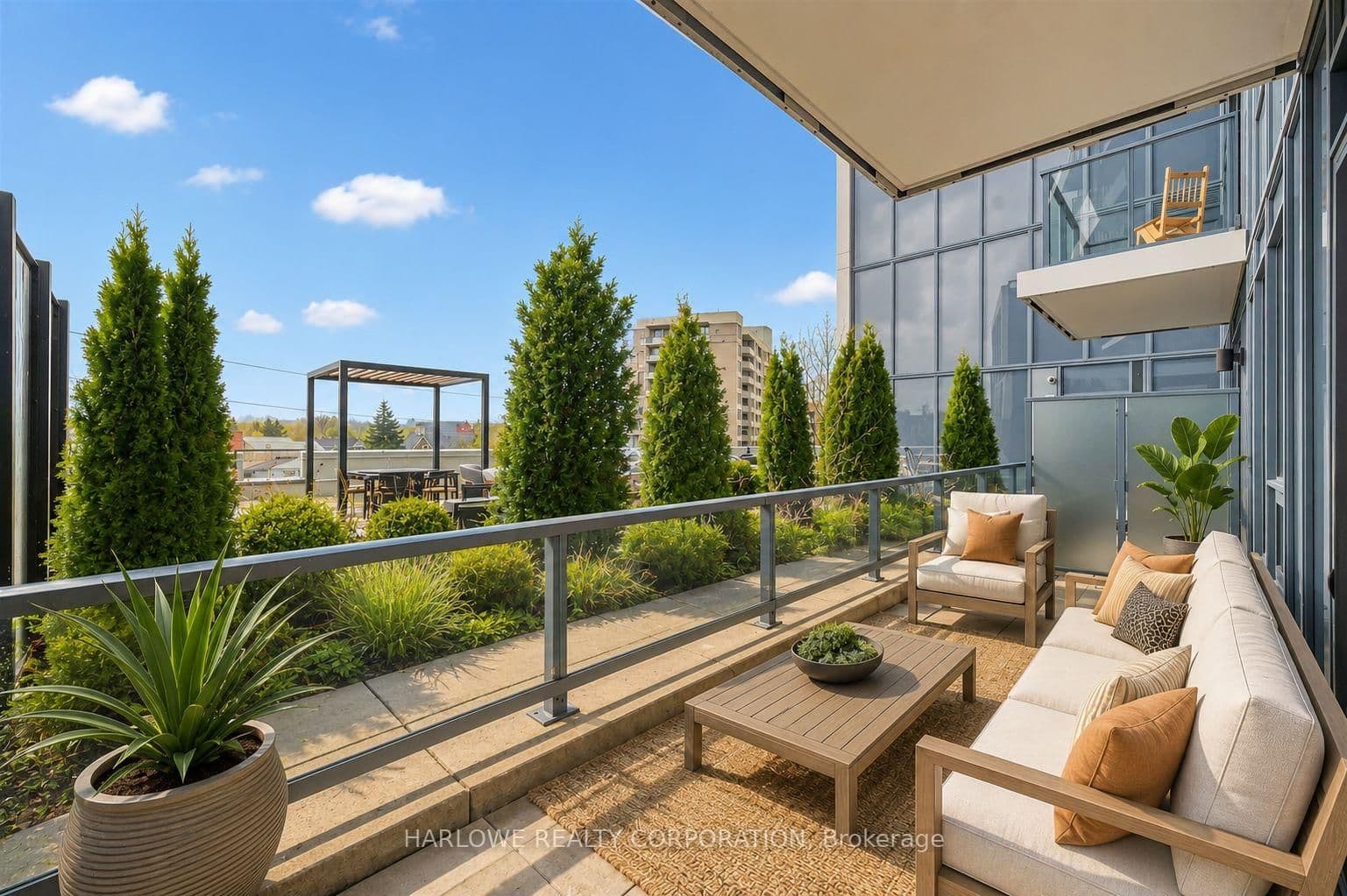 #301 - 93 Arthur Street S