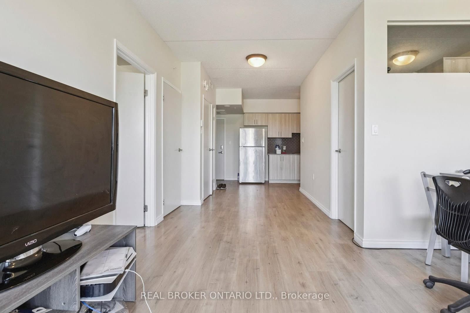 #G607 - 275 Larch Street
