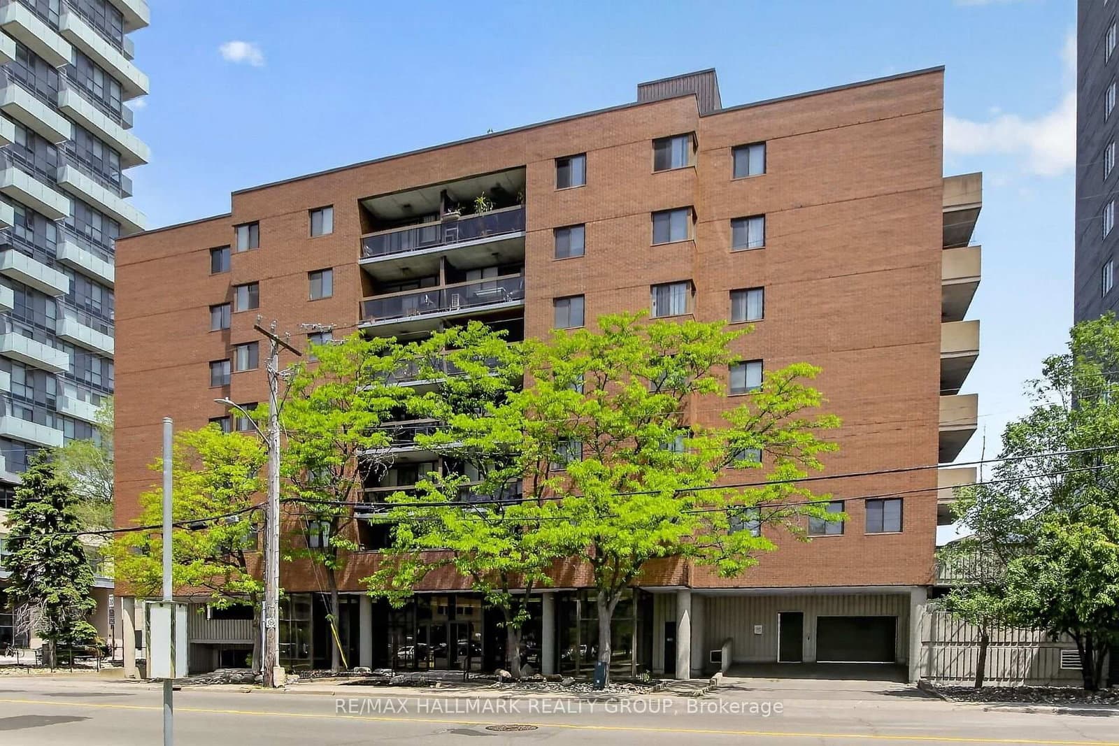 #602 - 191 Parkdale Avenue