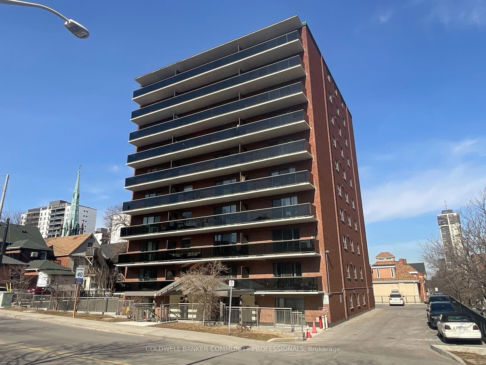81 Charlton Avenue E, Unit 506