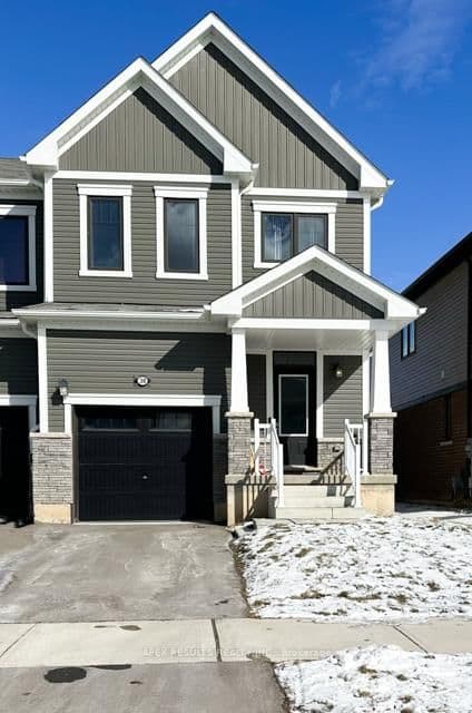 38 OAKTREE Drive