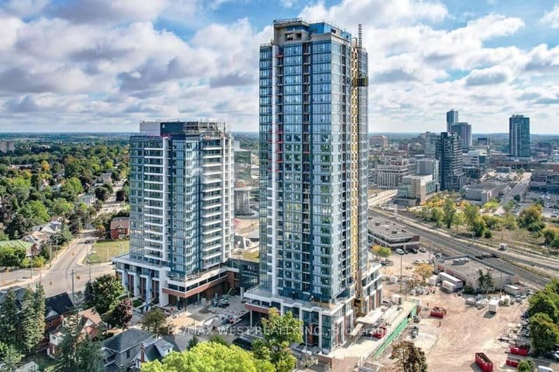 15 Wellington Street S, Unit 1611