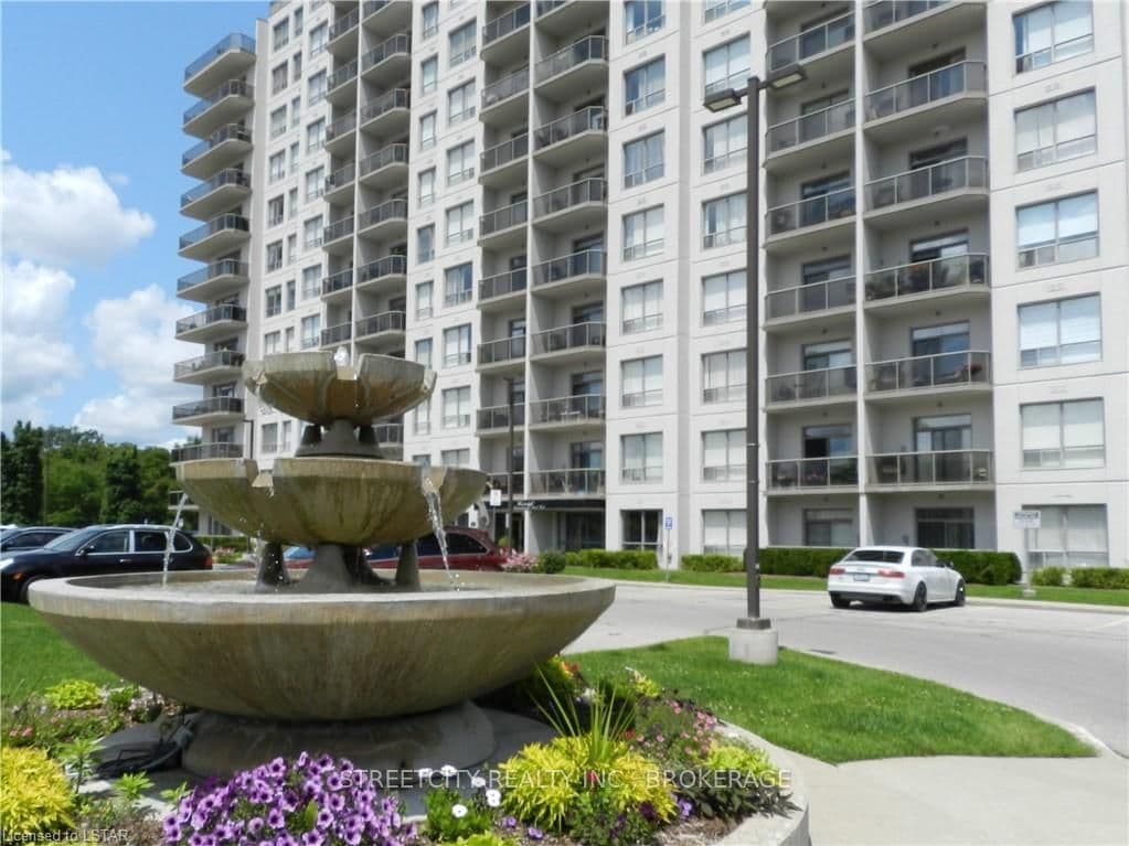 353 COMMISSIONERS Road W, Unit 1006
