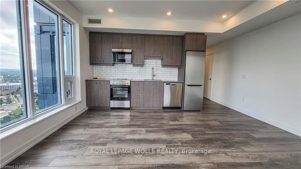15 WELLINGTON Street S, Unit 2506