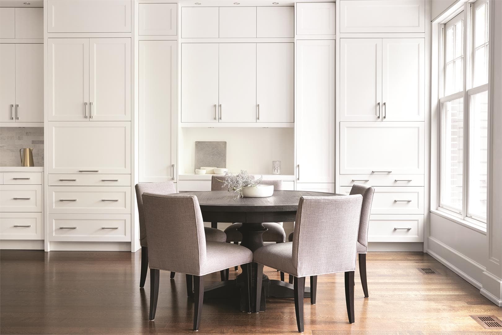 331 Sheddon Condos - Image 8