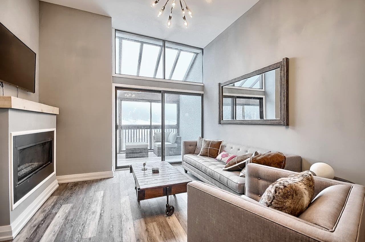 Slopeside Condos - Image 3