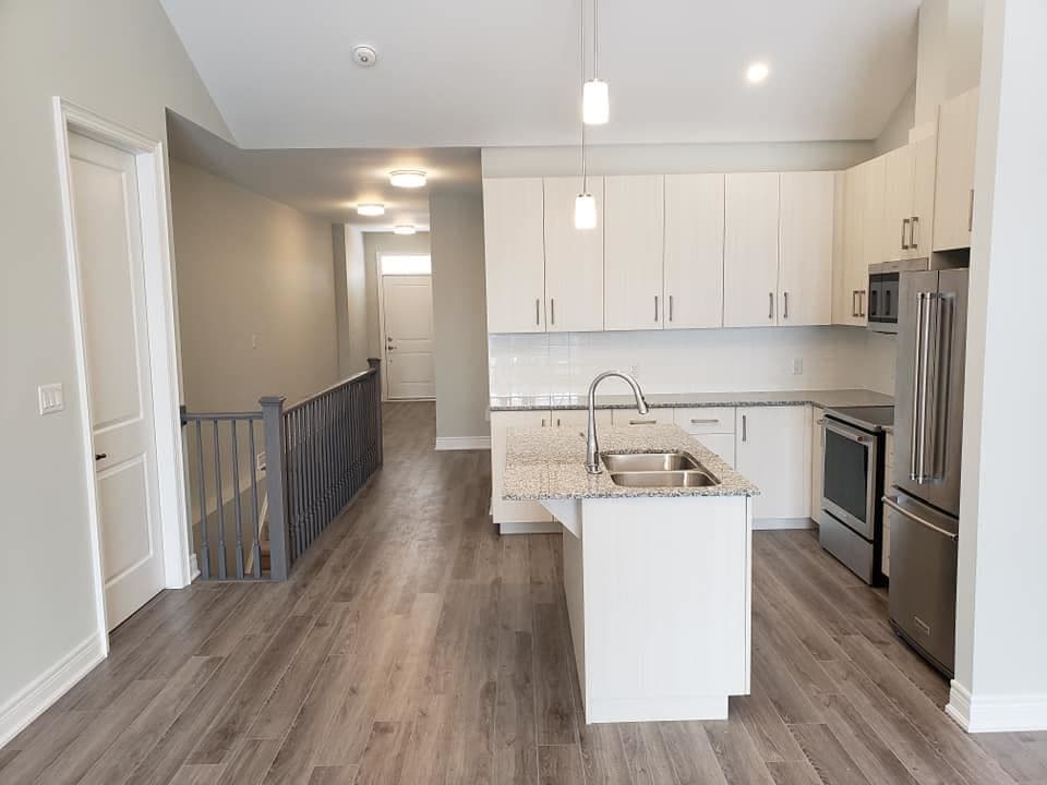 The Vines Towns - Image 18