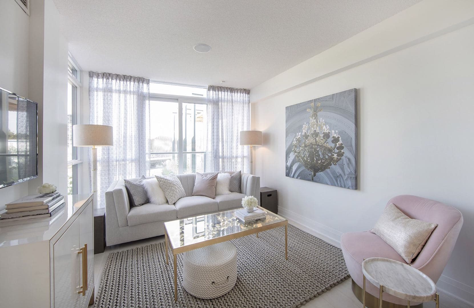 Valhalla Town Square - Image 11