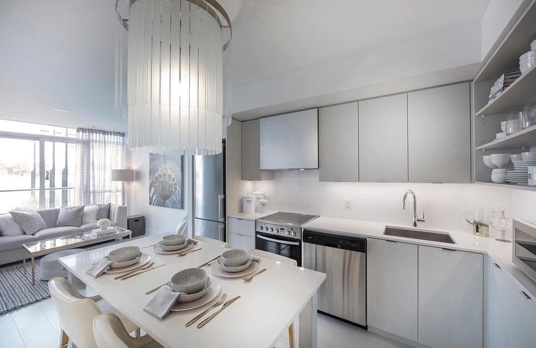 Valhalla Town Square - Image 10