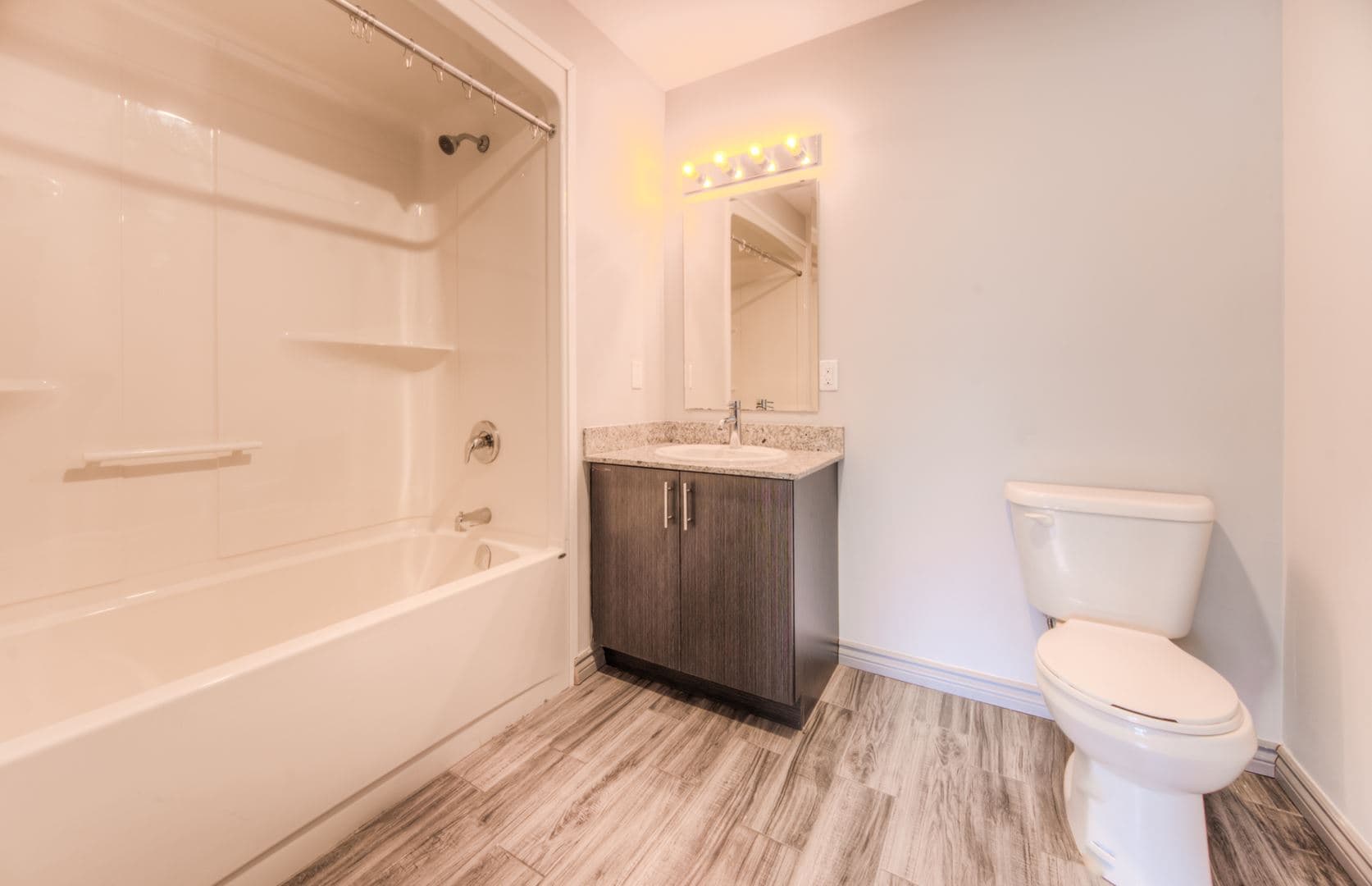 The Block Condos - Image 9