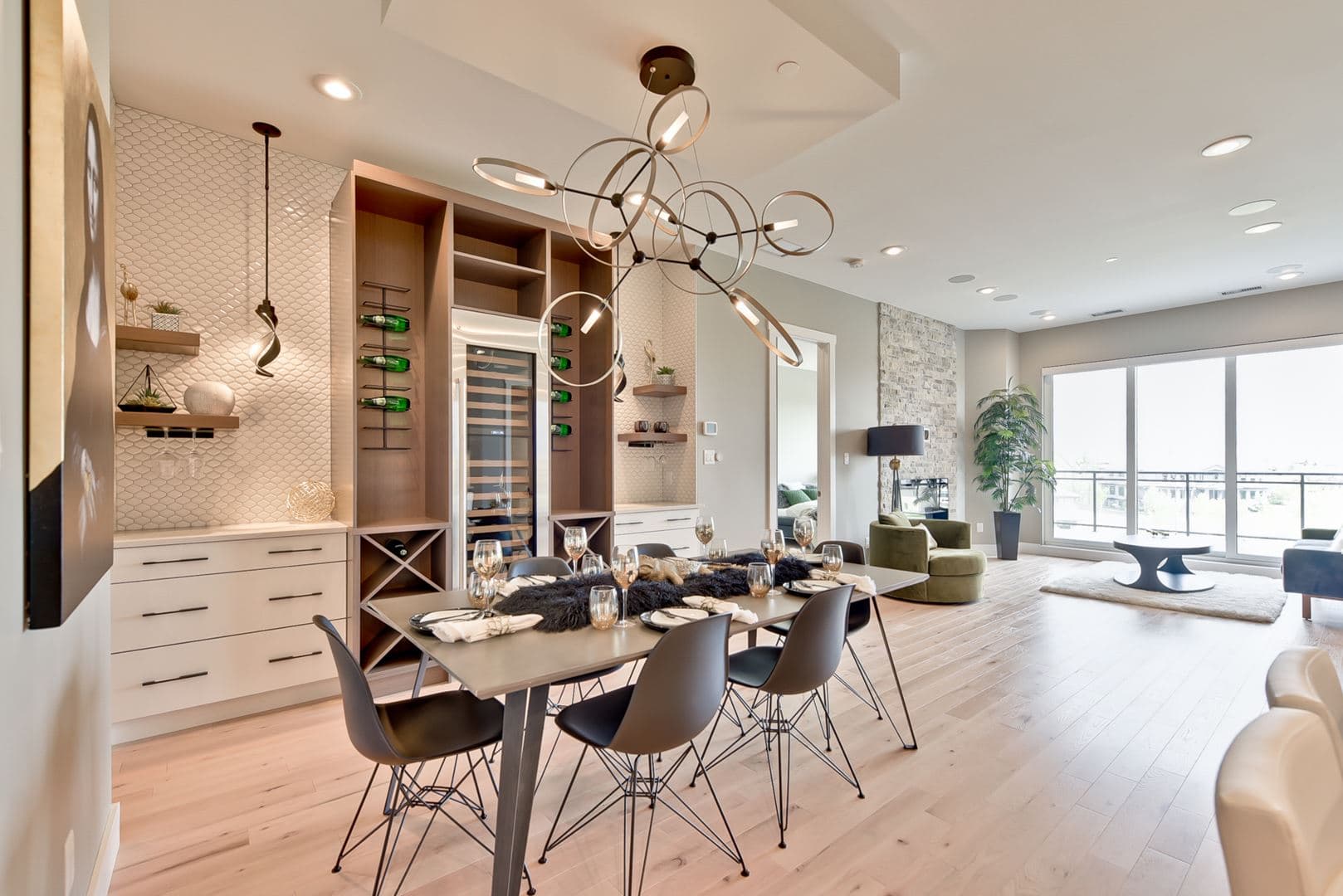 Allure Condos - Image 21