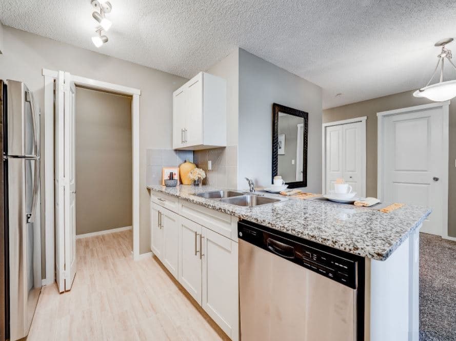 Creekwood Landing Condos - Image 4