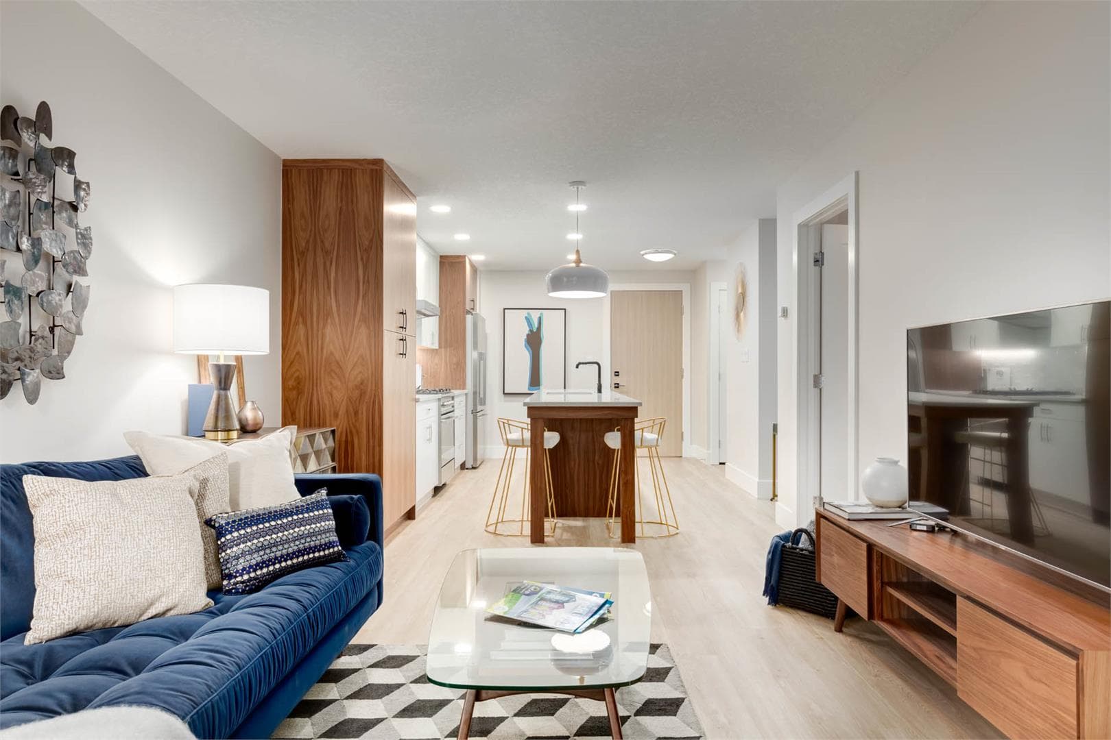 Scarboro 17 Condos - Image 3