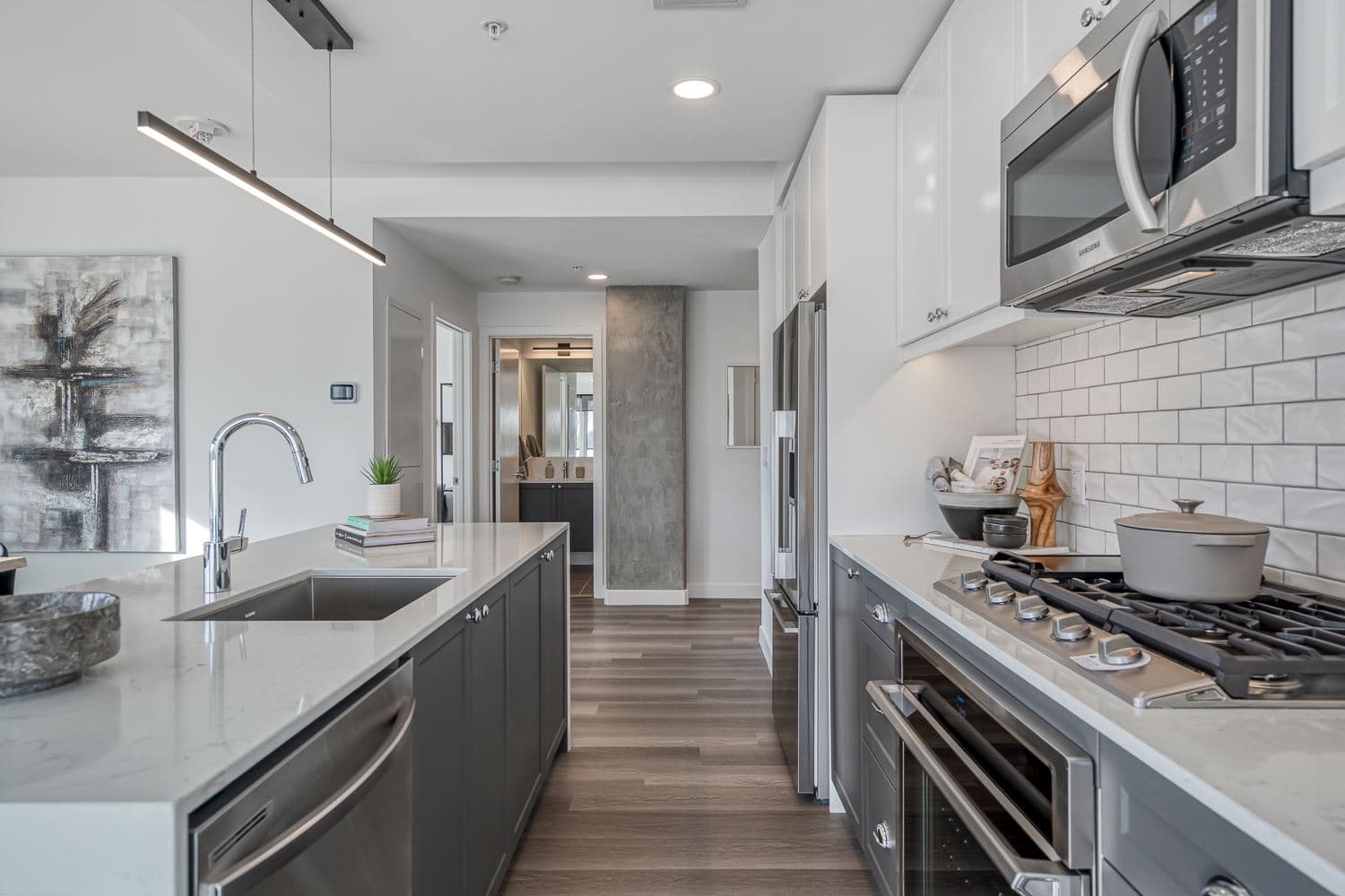 The Annex Condos - Image 12