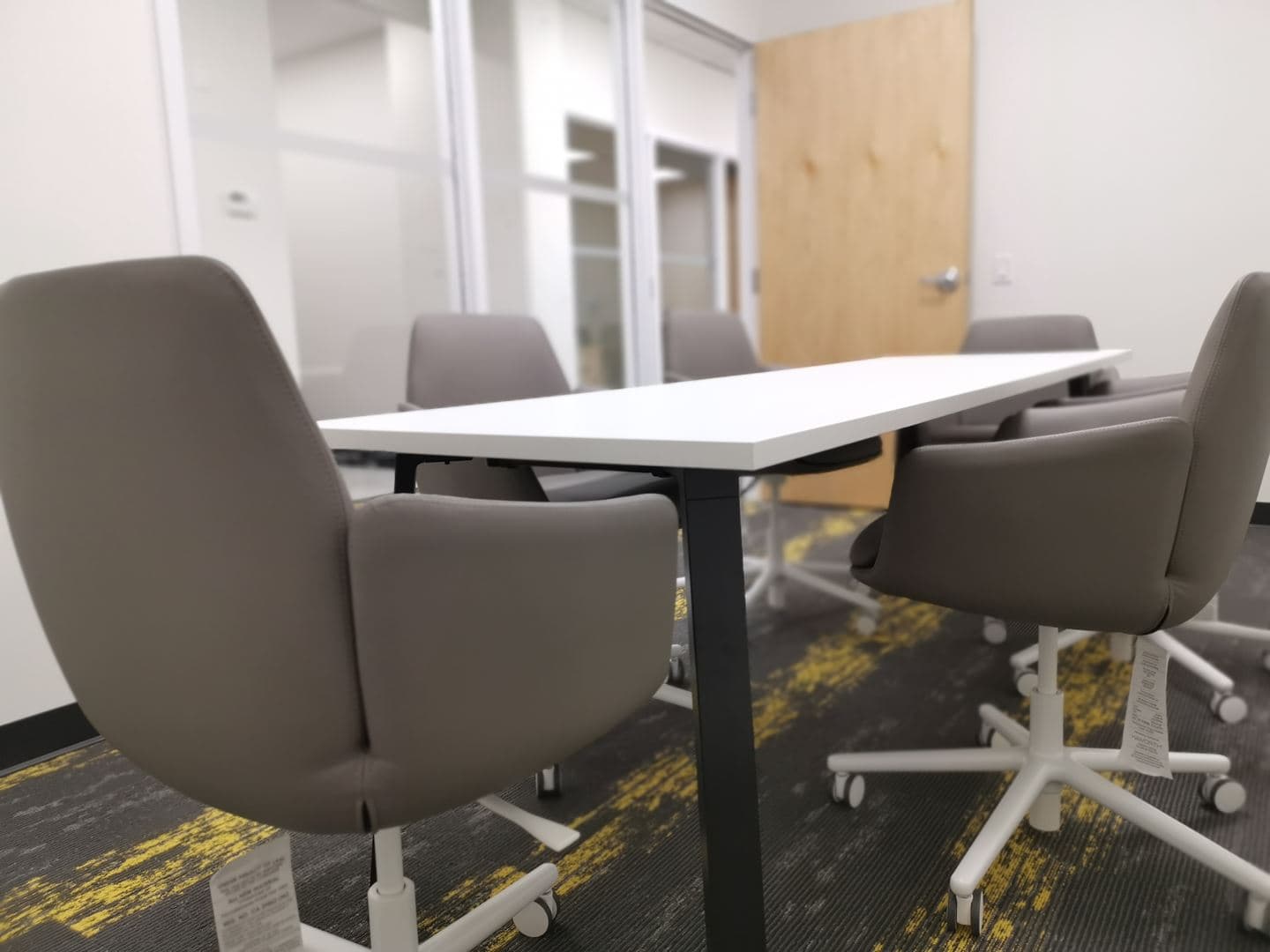 One Hundred Condos - Image 6