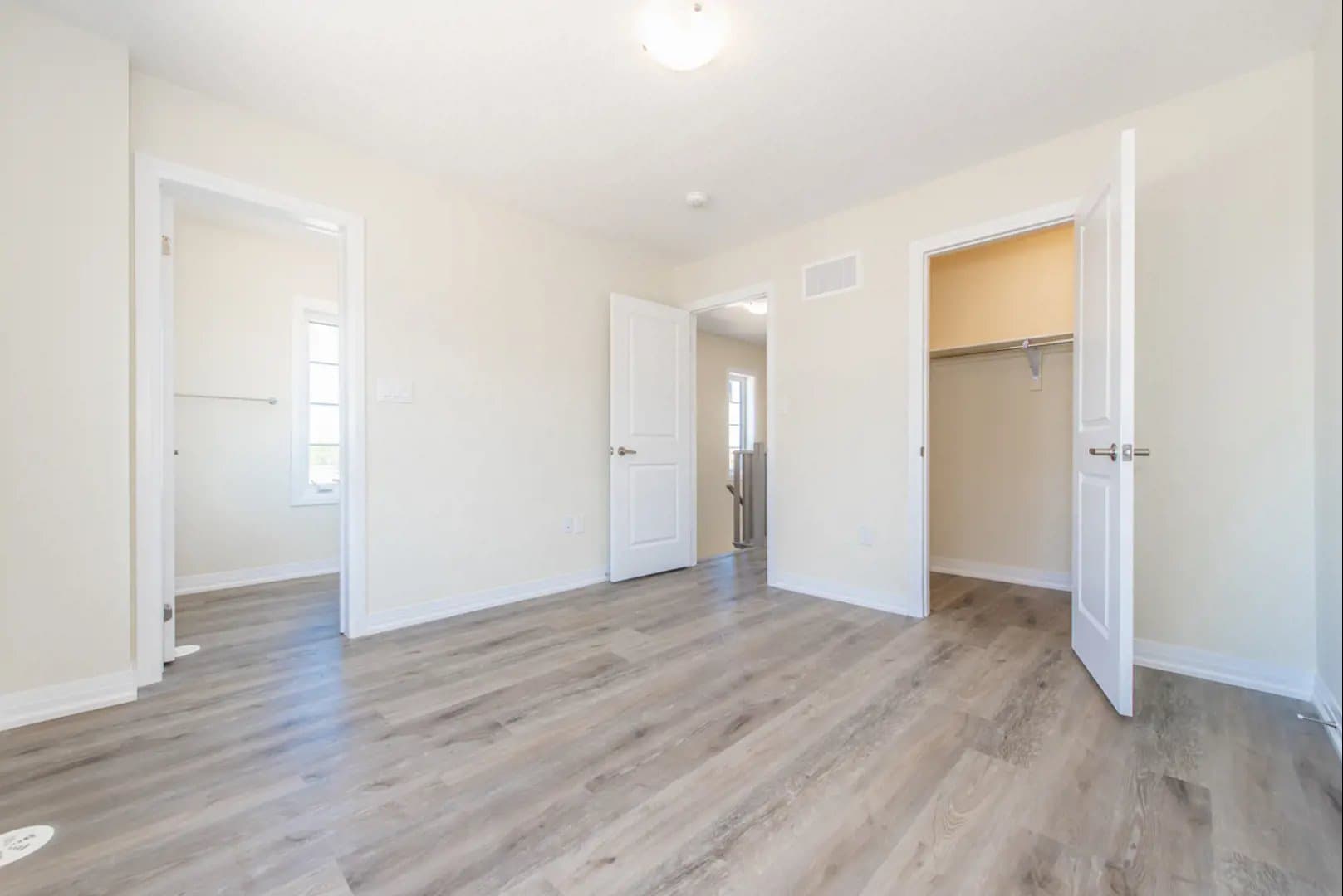 Empire Lush Towns - Image 20