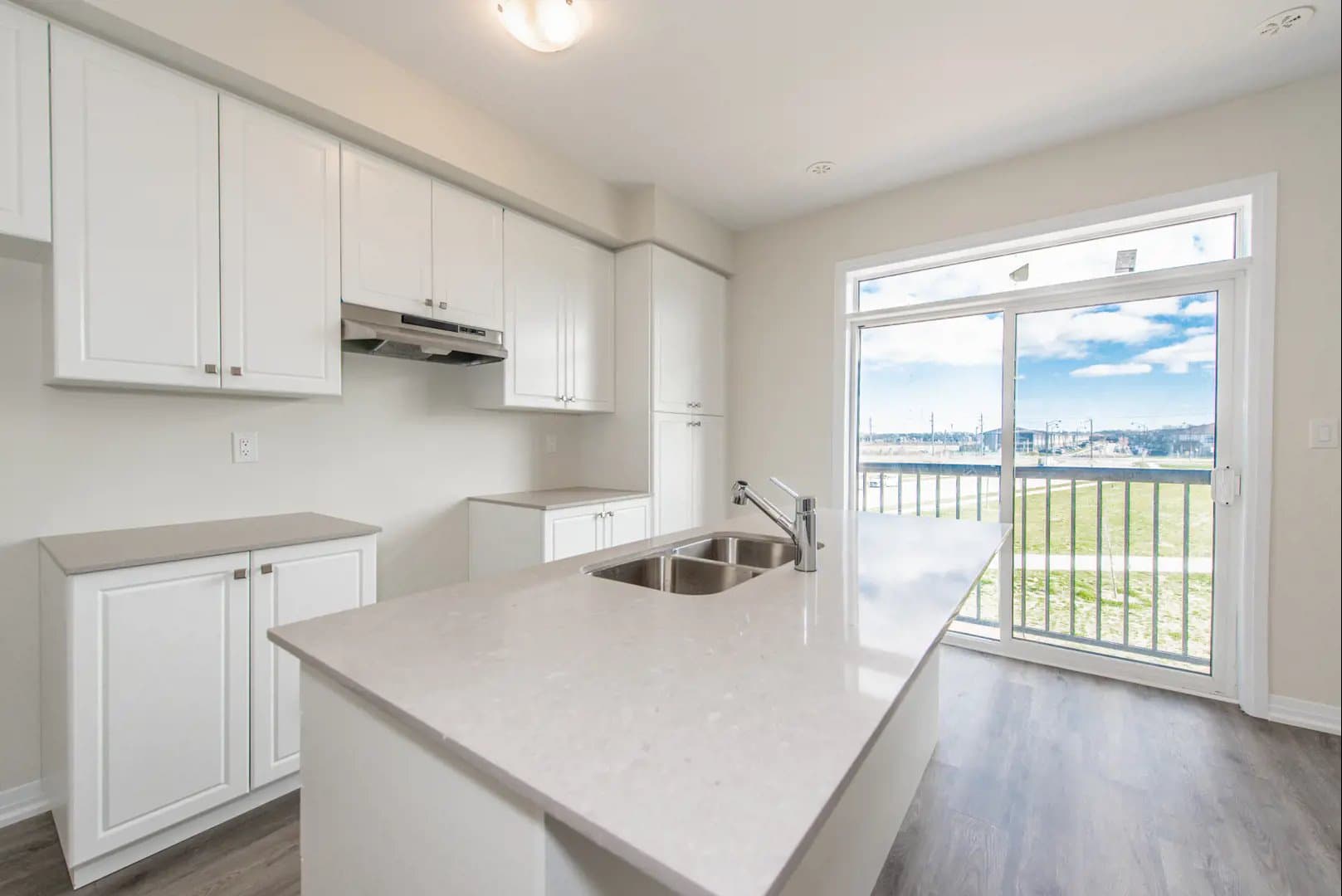 Empire Lush Towns - Image 16