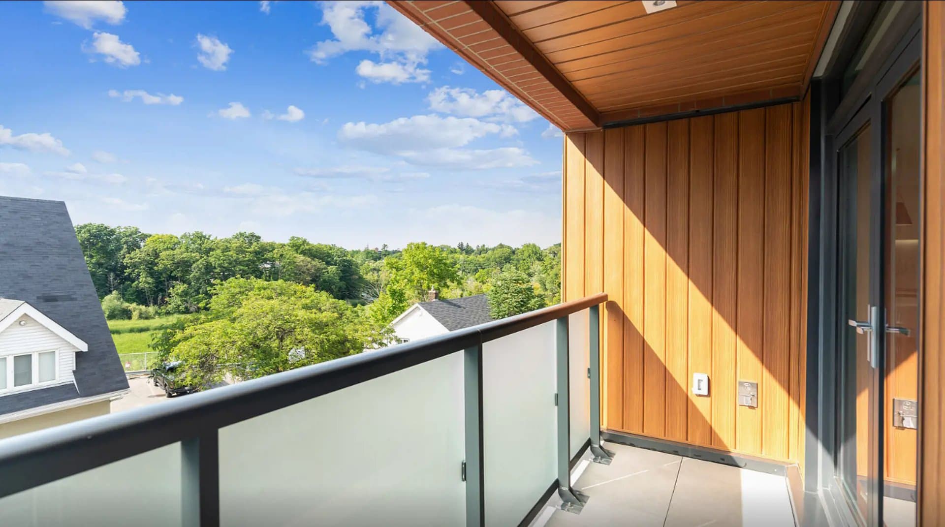 The Sixteen Condos - Image 2