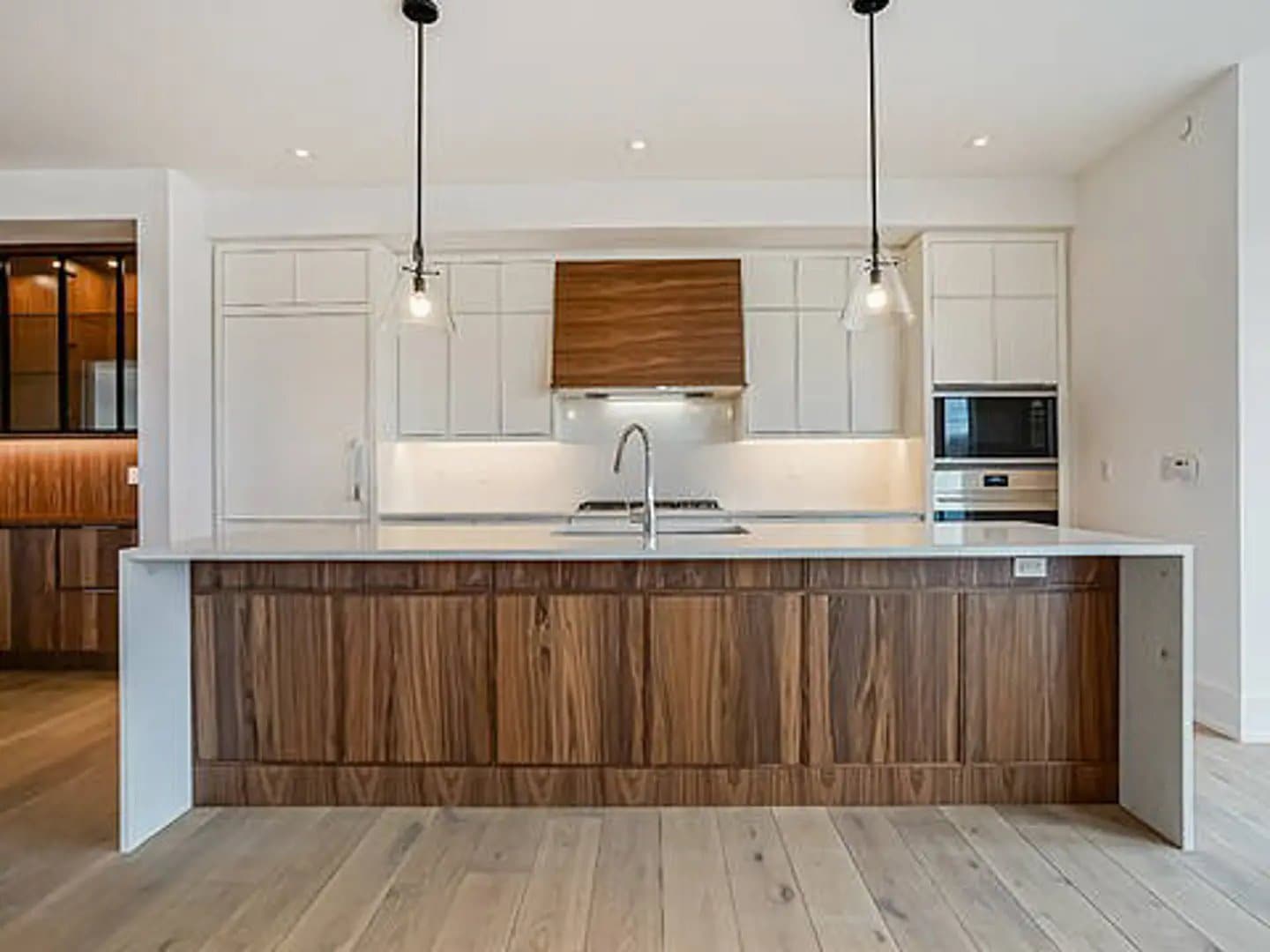 The Sixteen Condos - Image 6