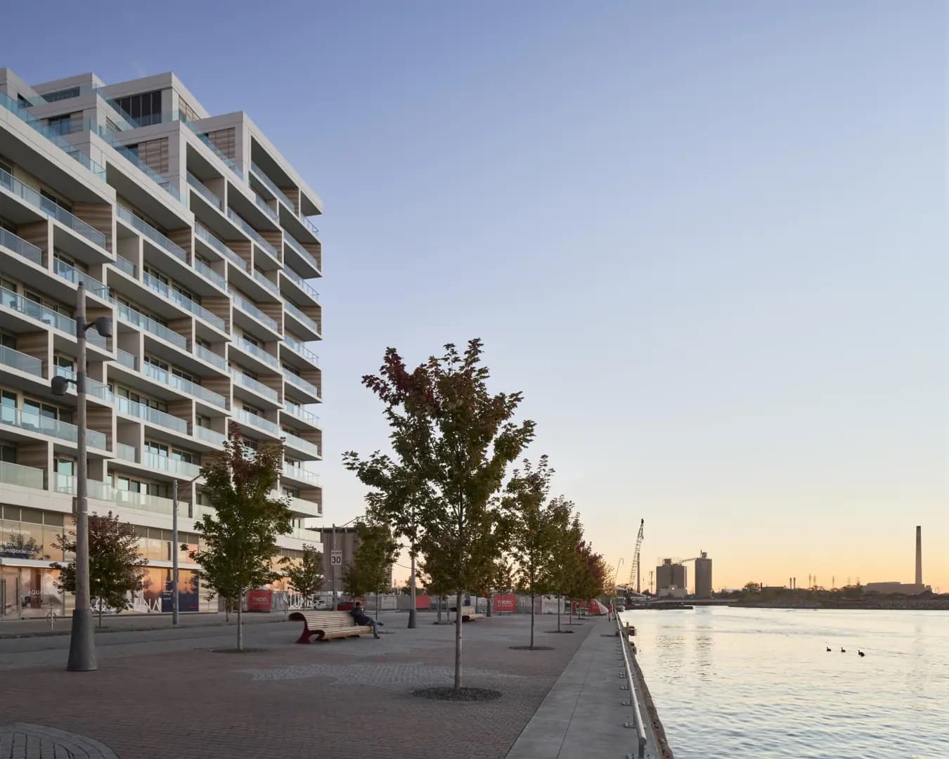 Aquabella Condos - Image 3