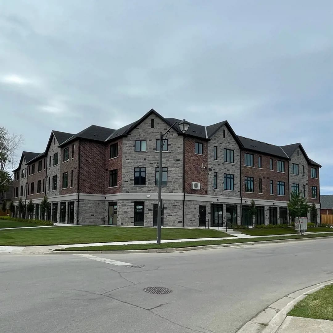 Heritage Place Condos - Image 3