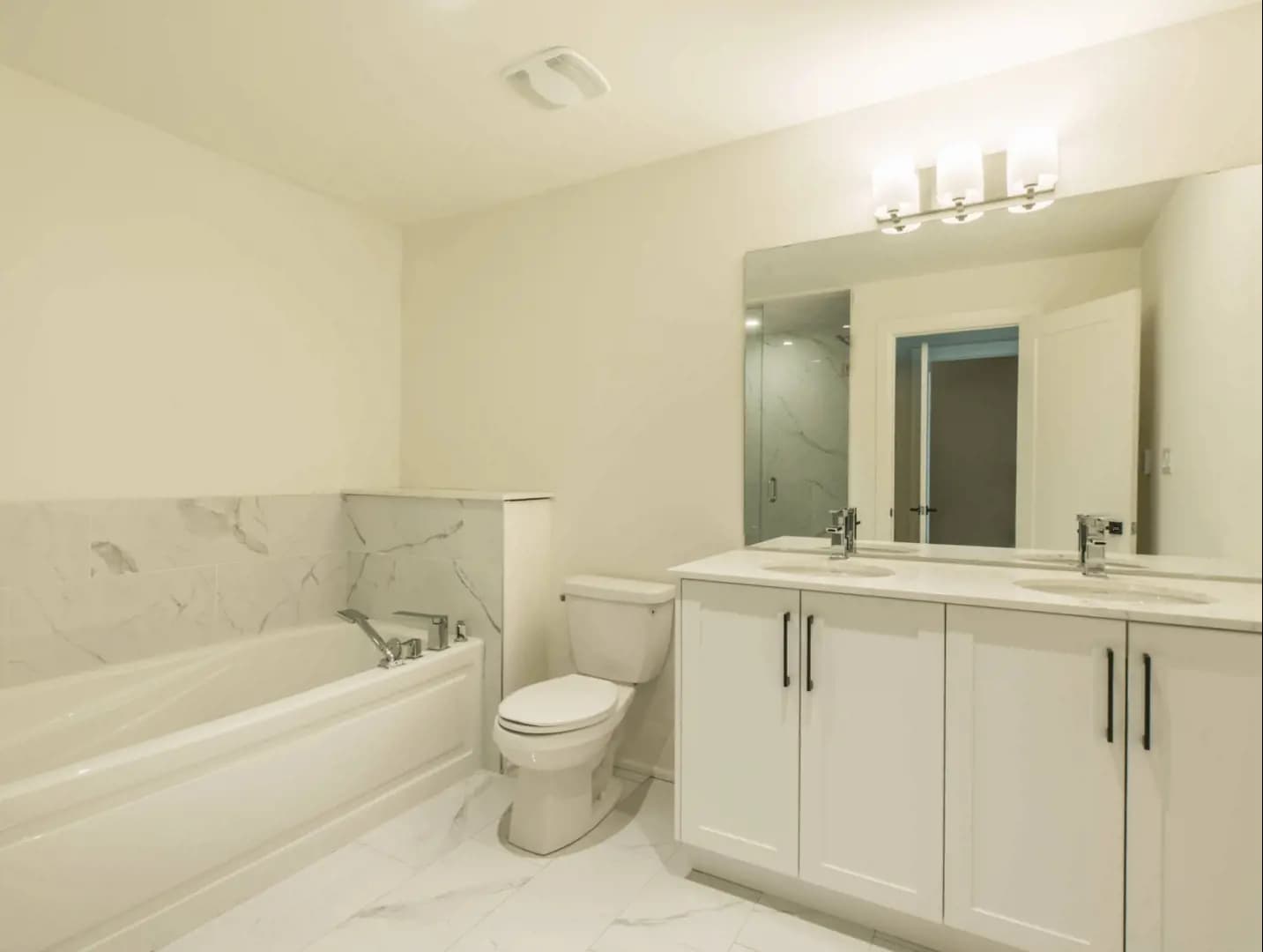 Harbour Place Towns - Image 11