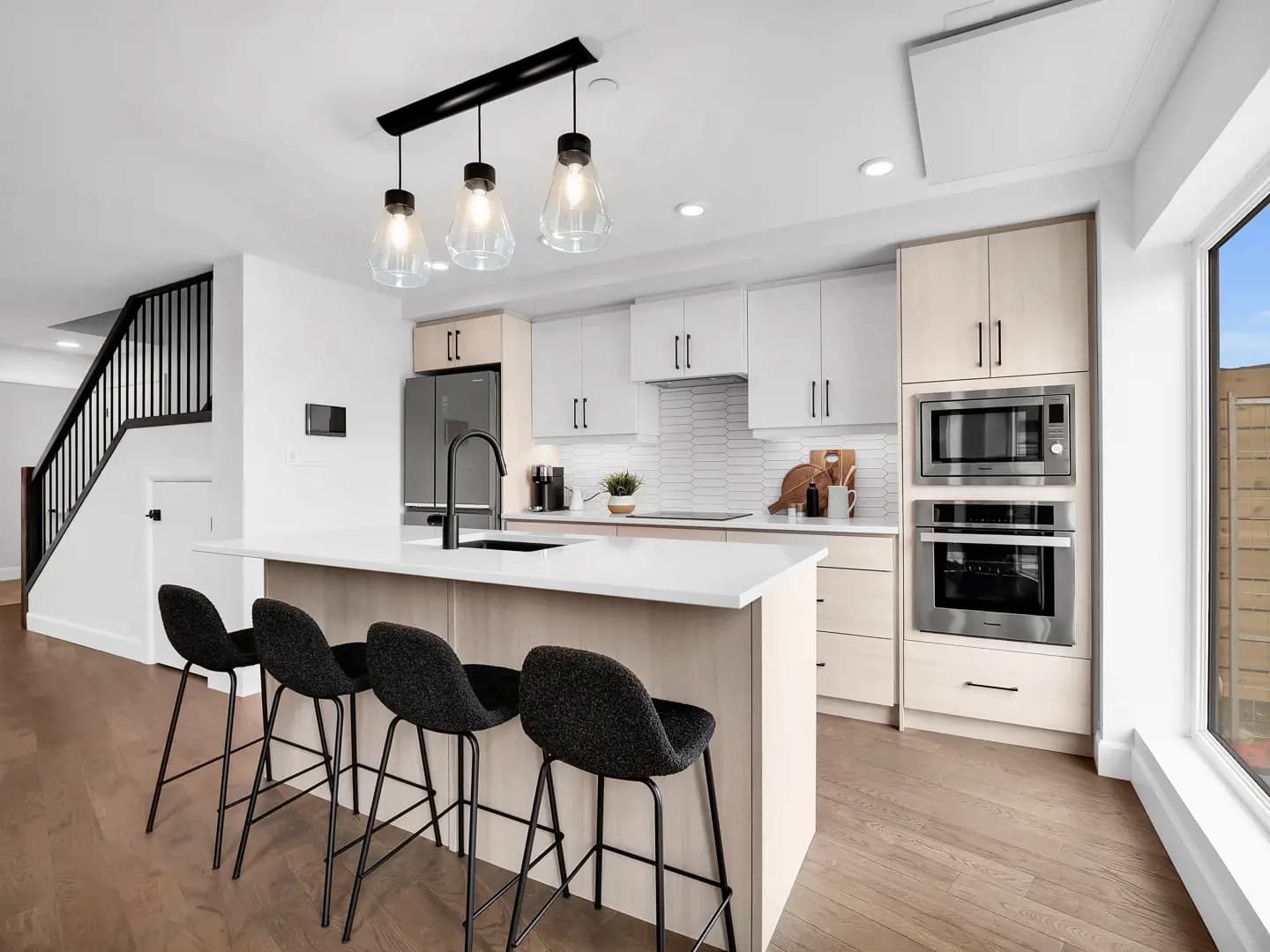 EVE Park Condos - Image 28